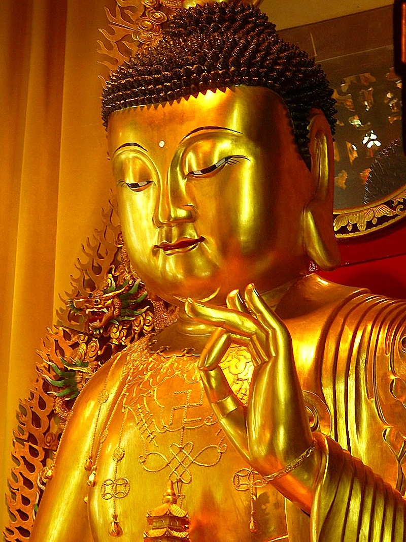 Прическа буды. Будда Шакьямуни. Золотой Будда Китай скульптура. Будда Шакьямуни скульптура. Золотой Будда Малайзия.